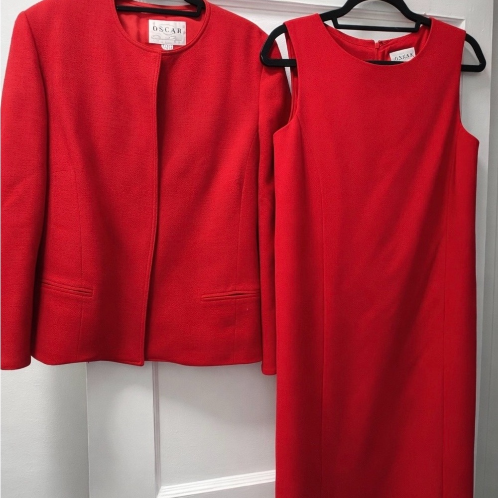 Oscar de la Renta Vibrant Red Ensemble